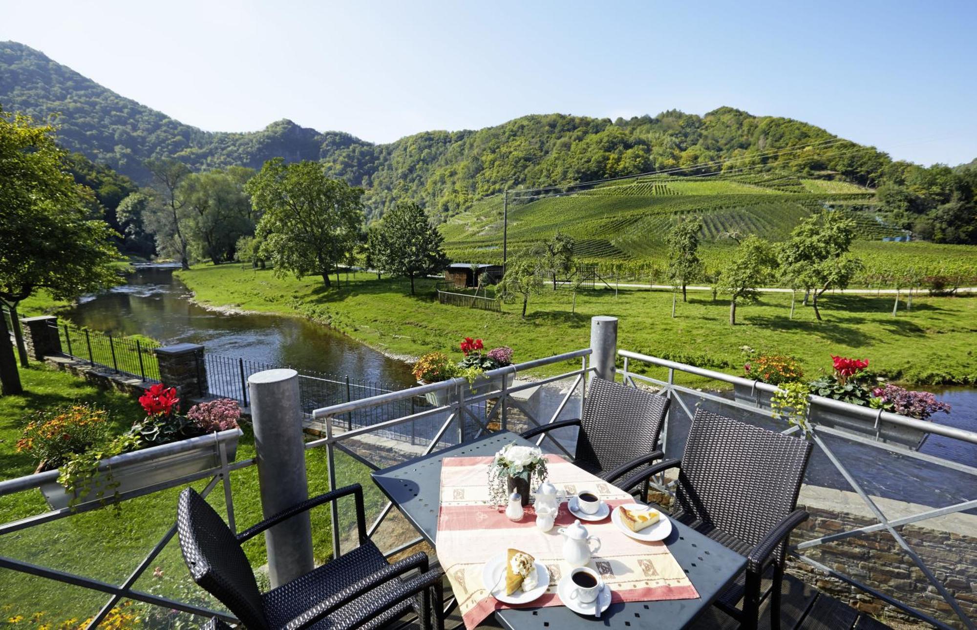 Mayschoß Hotel Pension Jagerstubchen المظهر الخارجي الصورة